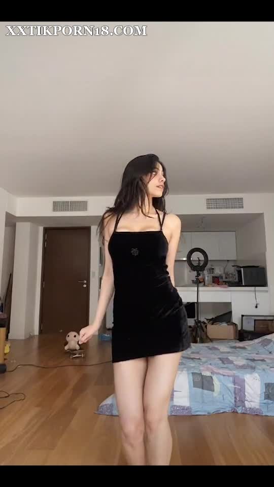 Iaaras2 Show Off Big BOOBS – New Video