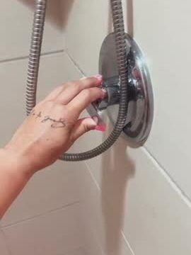 Paige VanZant NUde Shower – Leaked Video