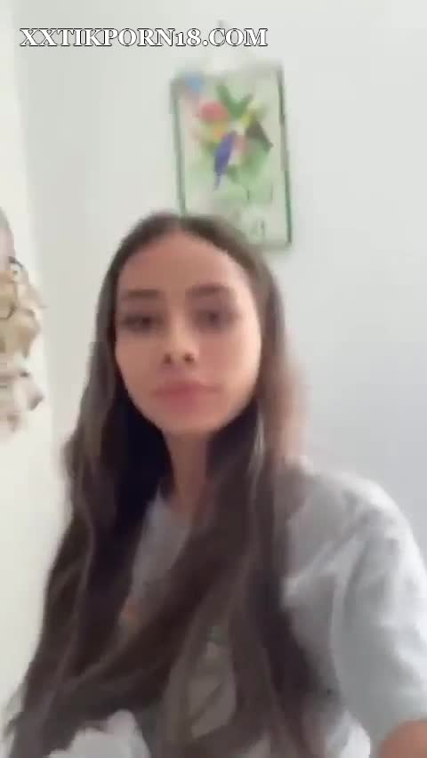 Hot Girl Show off Nice Body on bed – New Leaked Video – Ximena Saenz
