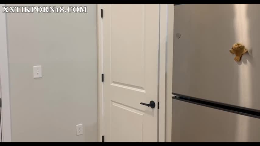 Yellz0 Show Off Big BOOBs – Video Hot