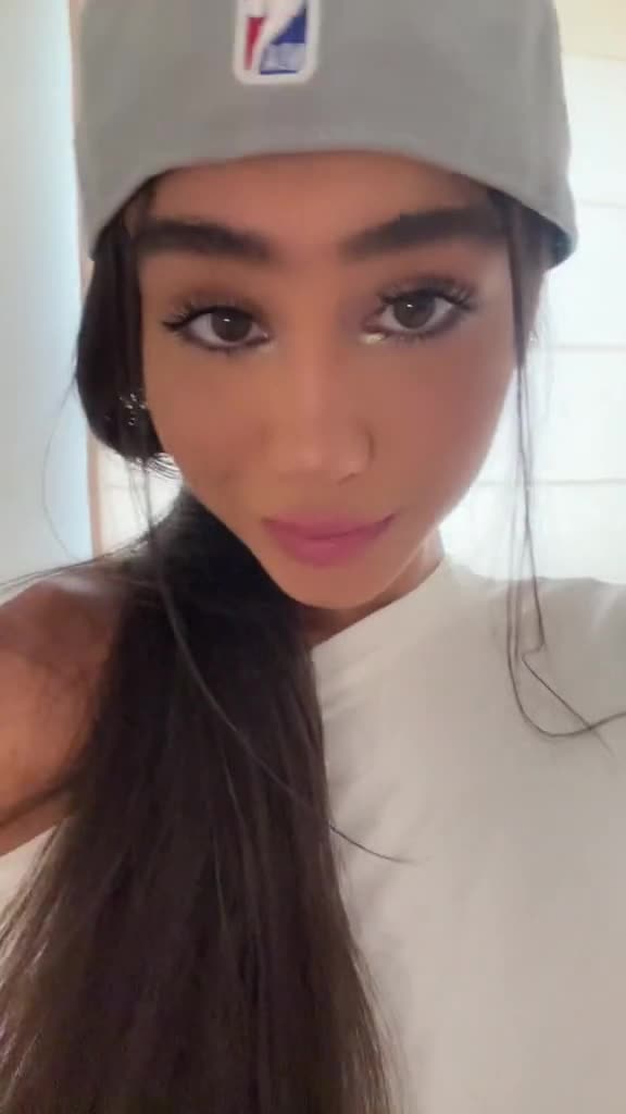 Husvjjal2 leak video – Show off Nice Ass