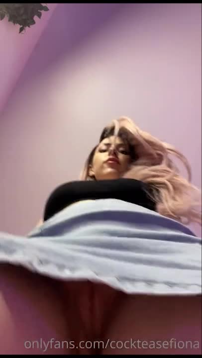 Mama Fiona onlyfans leak video – Show off Pussy on cam so lewd