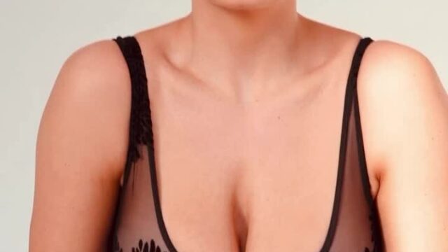 Missmiafit onlyfans leak video – lustful body in black lingerie