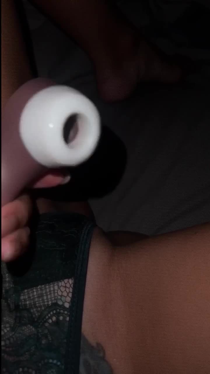 Paige VanZant onlyfans leak – Wet pussy deepthroat by a dildo / Ejaculation