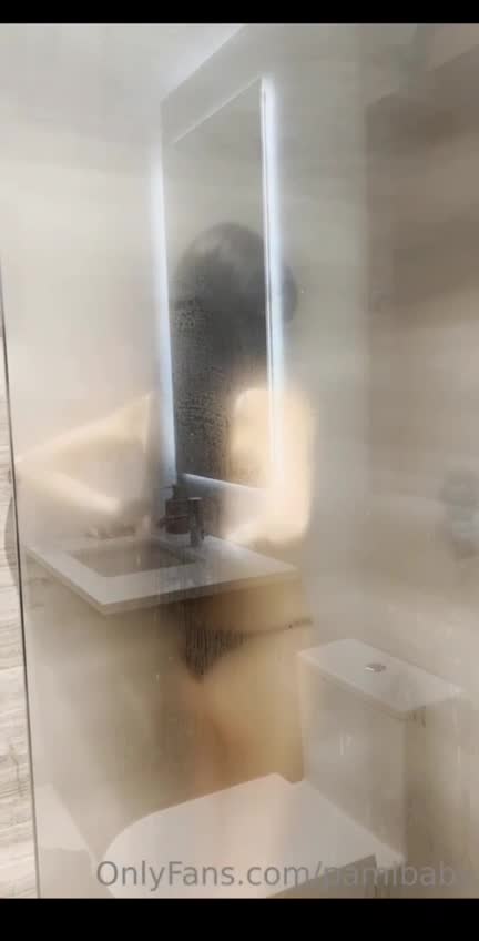 Pamibaby onlyfans leak – Nude Shower
