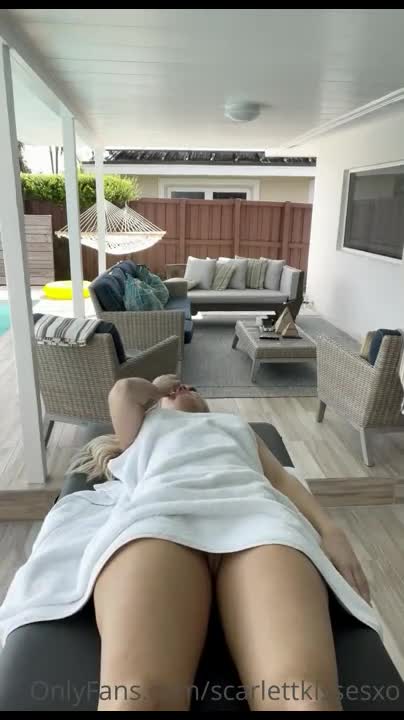 Scarlettkissesxo onlyfans leak – Massage fucking