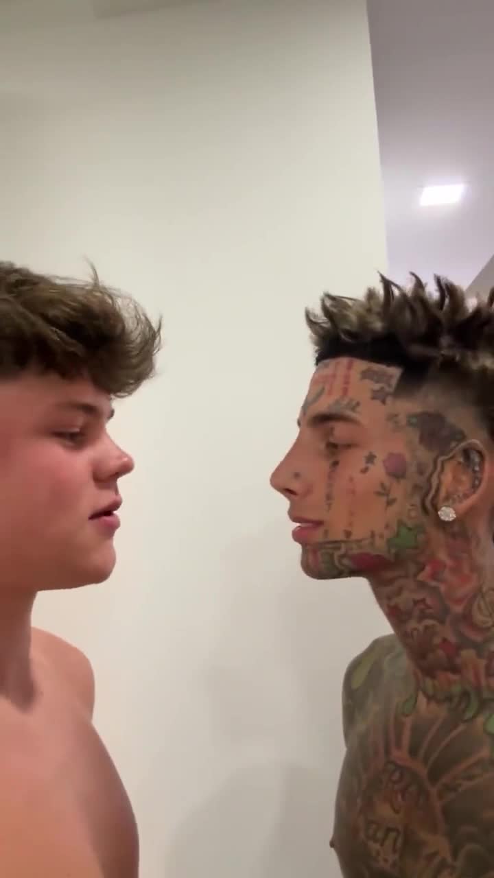 Jack Doherty onlyfans leak – Gay kiss