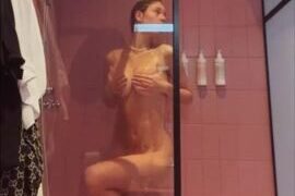 Anna Malygon onlyfans leak – Full nude show Perfect Boobs in bath