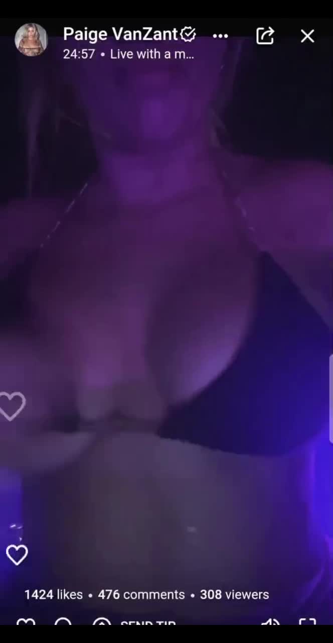 Paige VanZant onlyfans leak – Bouncing Big boobs