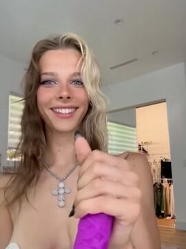 Smashedely onlyfans leak – Nude Playing with a sex toy