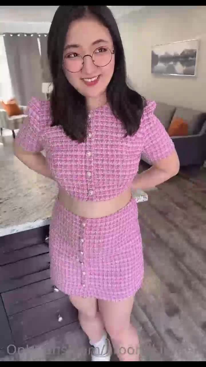 Aroomi Kim onlyfans leak – Fucking with a Stranger