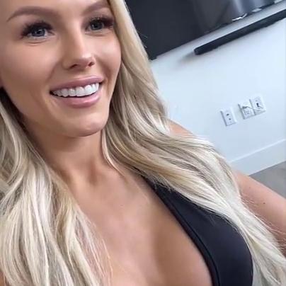 ScarlettKissesXO Roleplay Babysitter Handjob Video Leaked