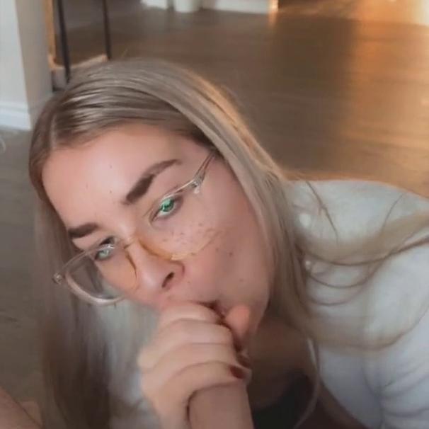 Jen Brett TheRealJenBretty Nude Sloppy Blowjob Video Leaked