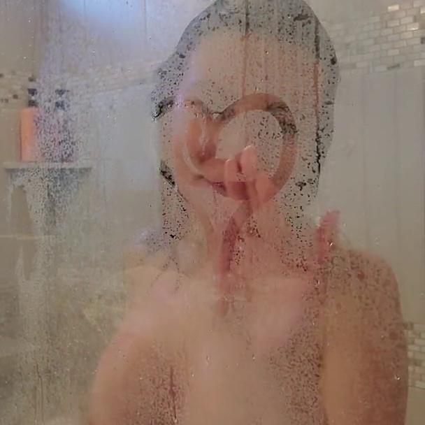 Alinity Full Frontal Nude Shower Video Leaked