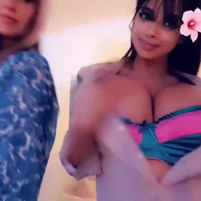 Atlanna Onlyfans Big Tits Tease Video Leaked