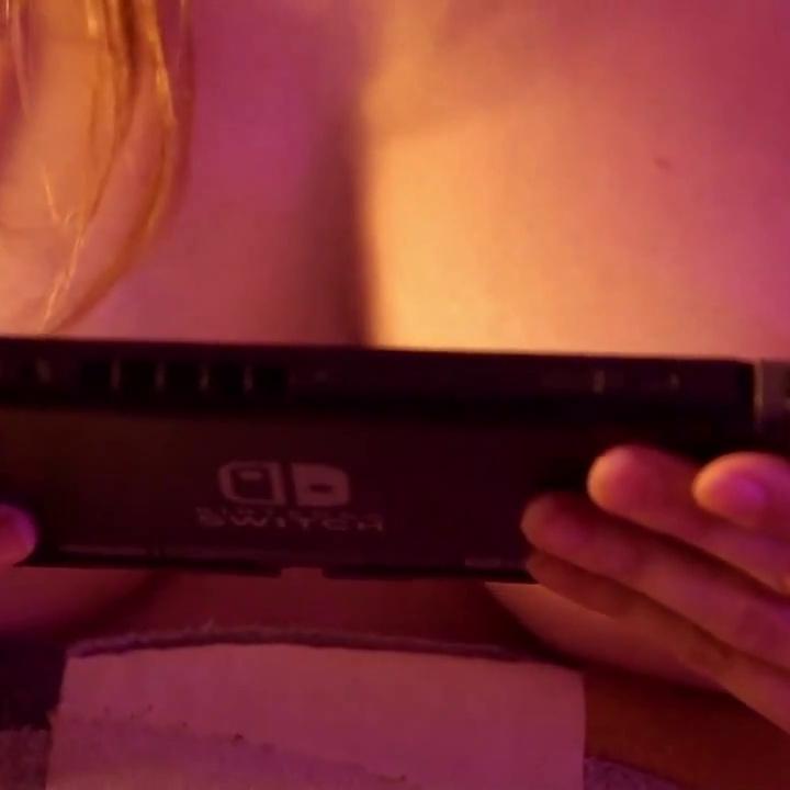 Lauren Summer Nude Gamer Girl