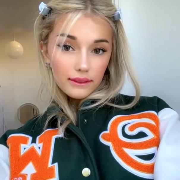 Breckie Hill Onlyfans Boob Slip PPV Video Leaked