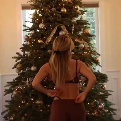 Daisy Keech Nude Christmas Topless Covered Video Leaked