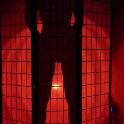 Christina Khalil Sex with Moaning Vibes Behind Opaque Wall Video Leaked