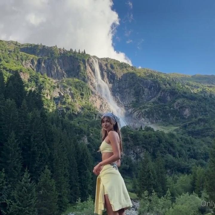 Anna Ralphs POV Blowjob in Nature Onlyfans Video Leaked